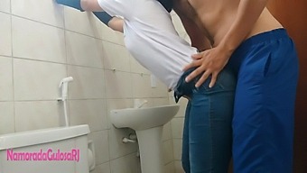 Big Cock American Couple'S Secret Bathroom Rendezvous